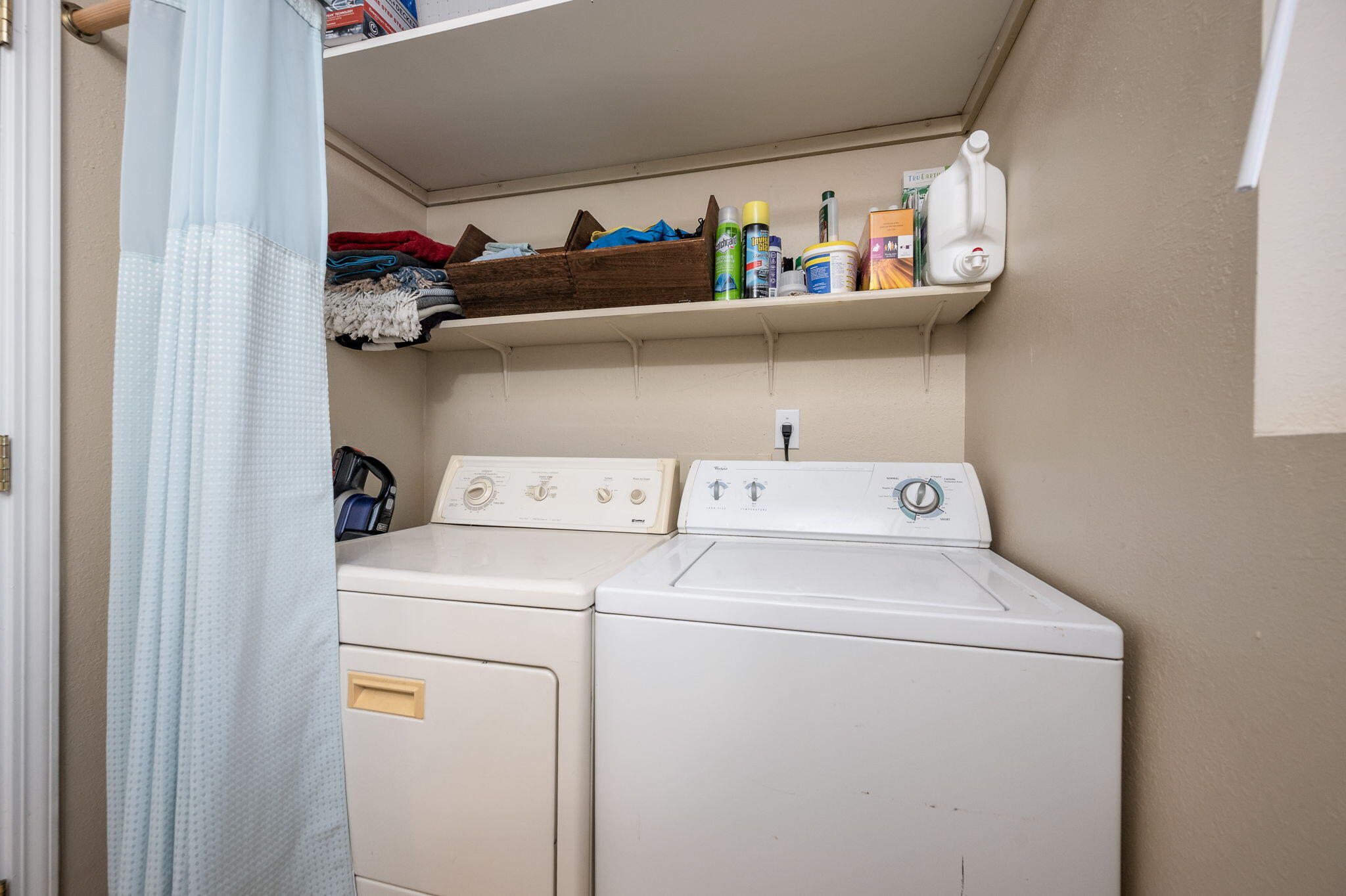 2044 NE Full Moon Drive, # 6