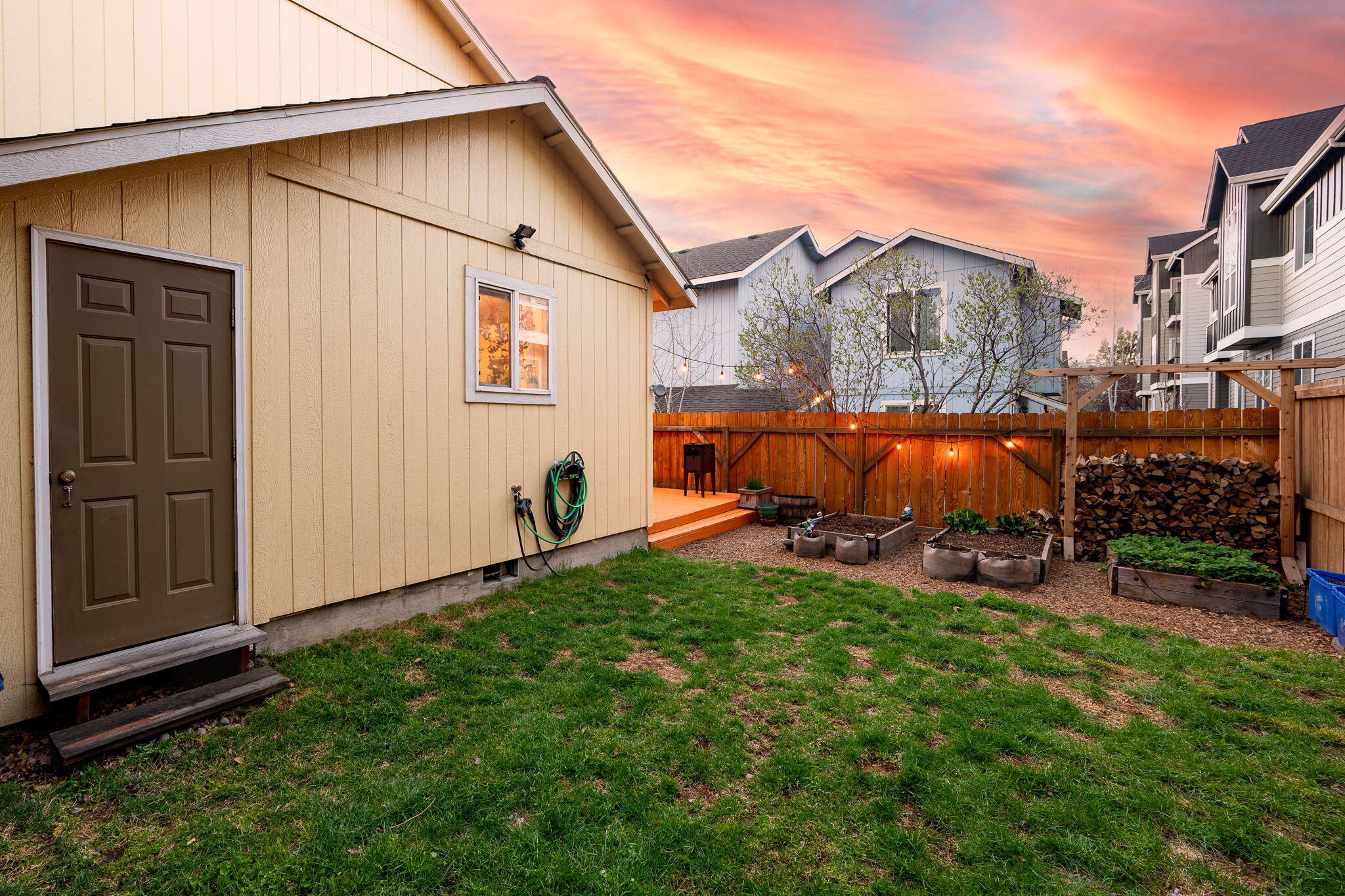 2044 NE Full Moon Drive, # 6