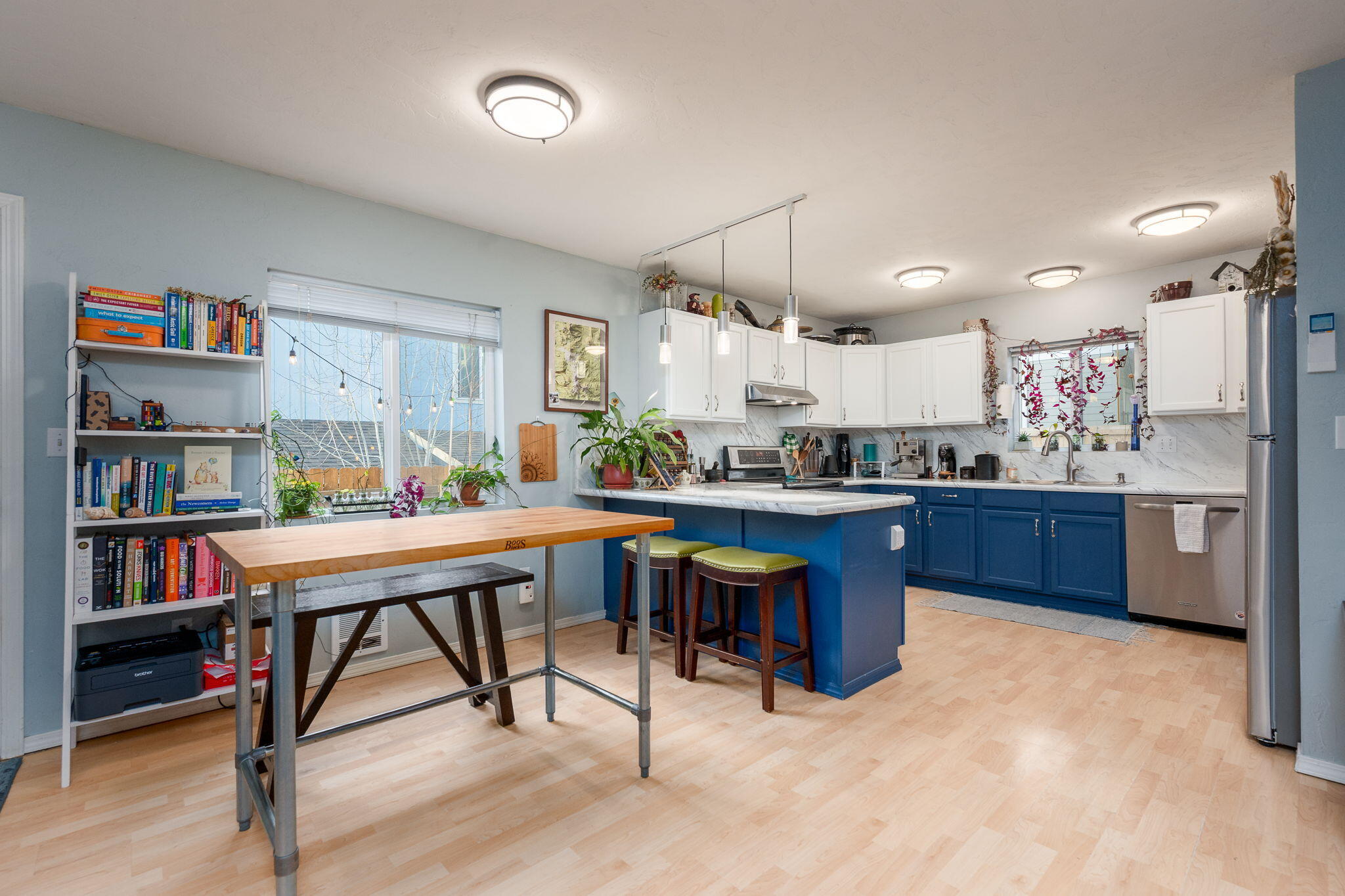 2044 NE Full Moon Drive, # 6