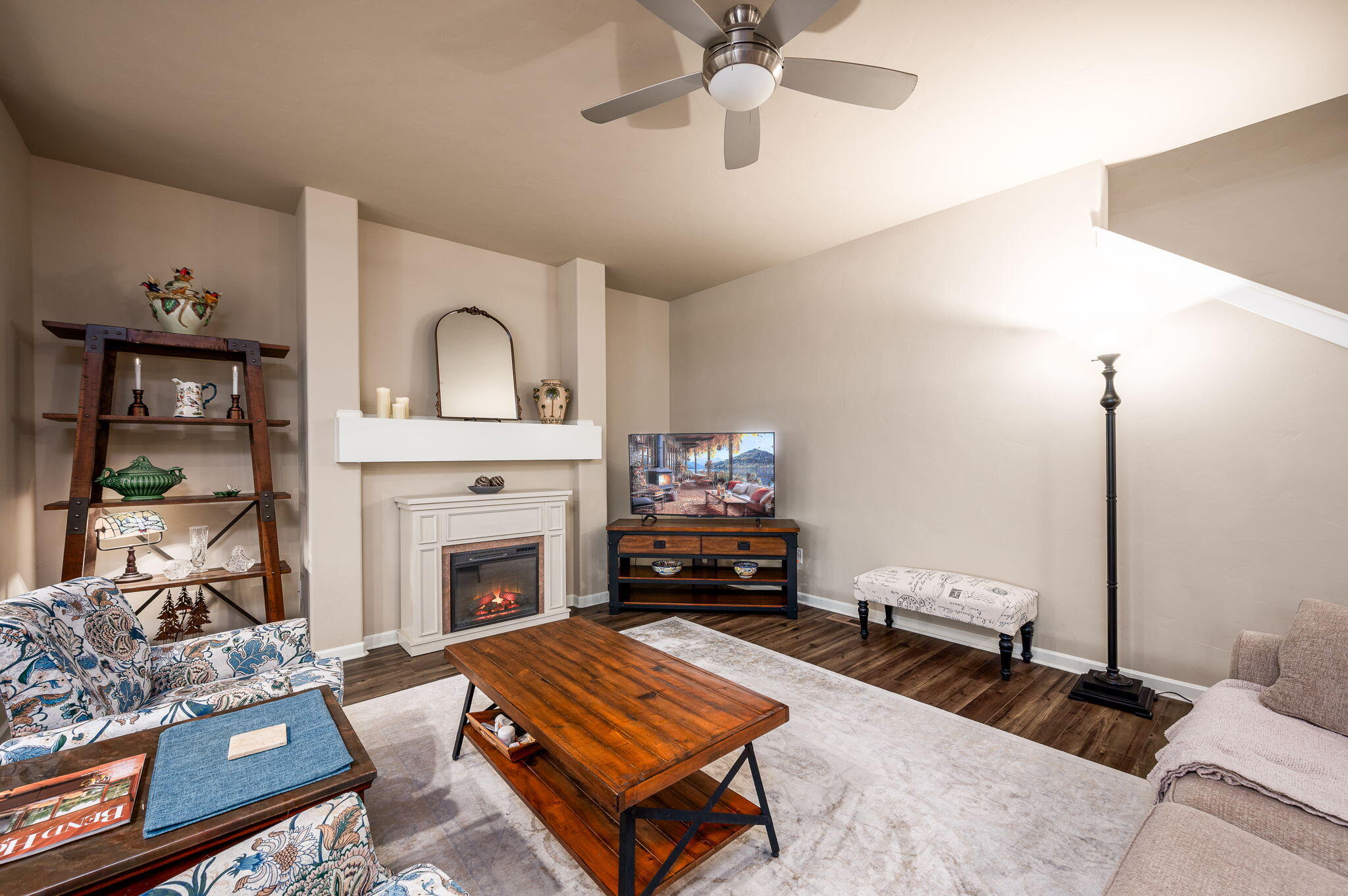 60371 Hedgewood Lane