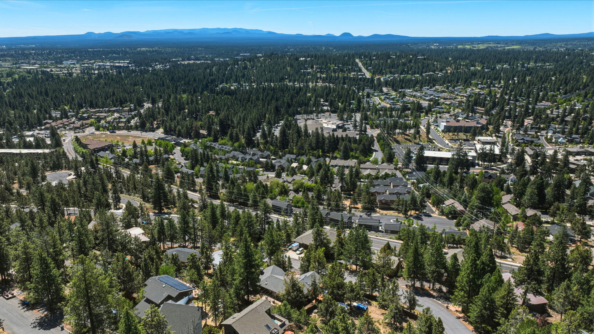 2068 NW Cascade View Drive