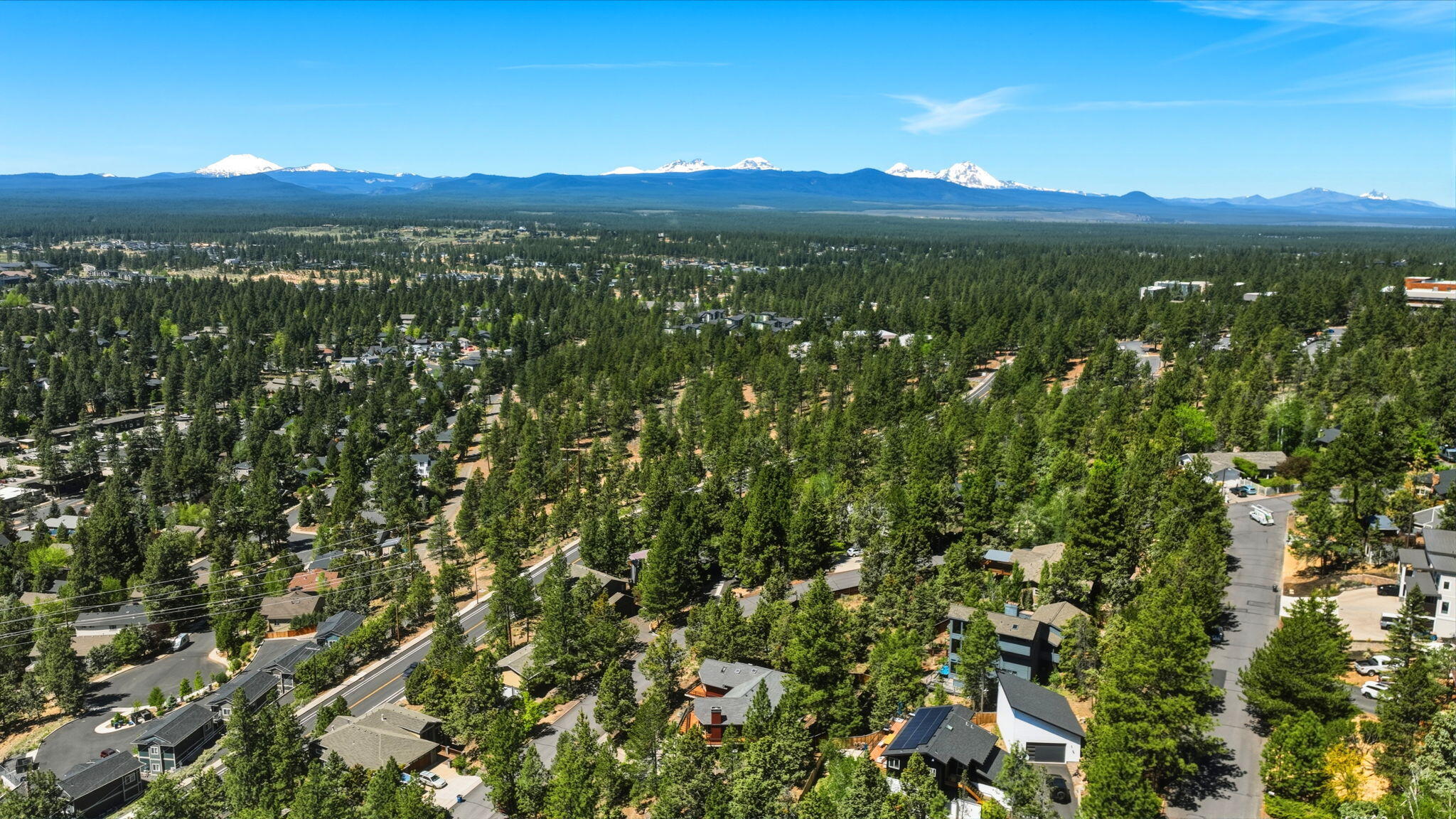 2068 NW Cascade View Drive