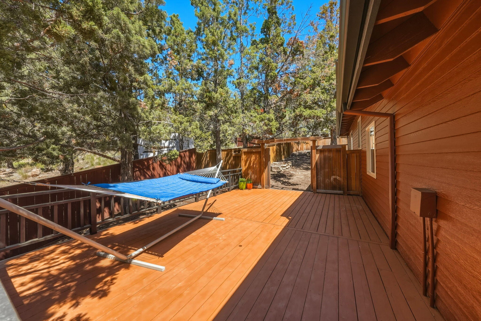 2068 NW Cascade View Drive