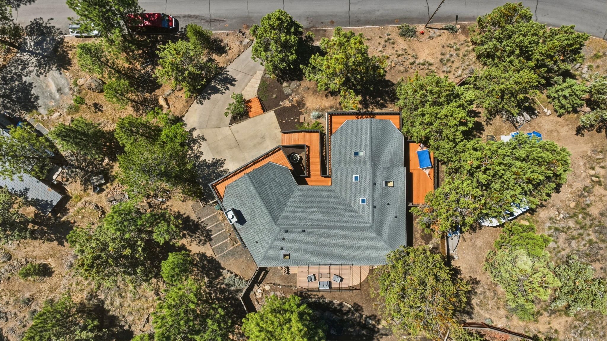 2068 NW Cascade View Drive