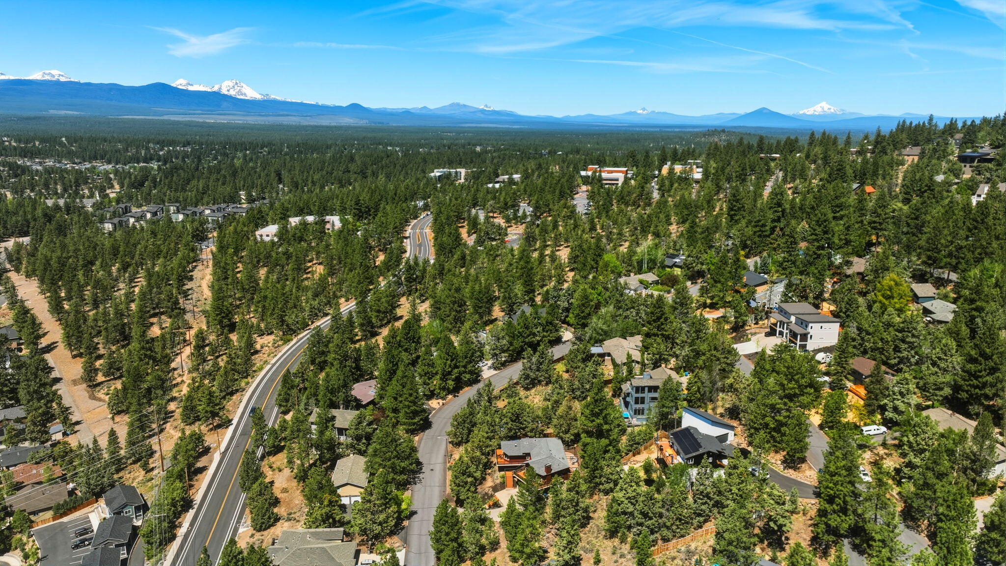 2068 NW Cascade View Drive