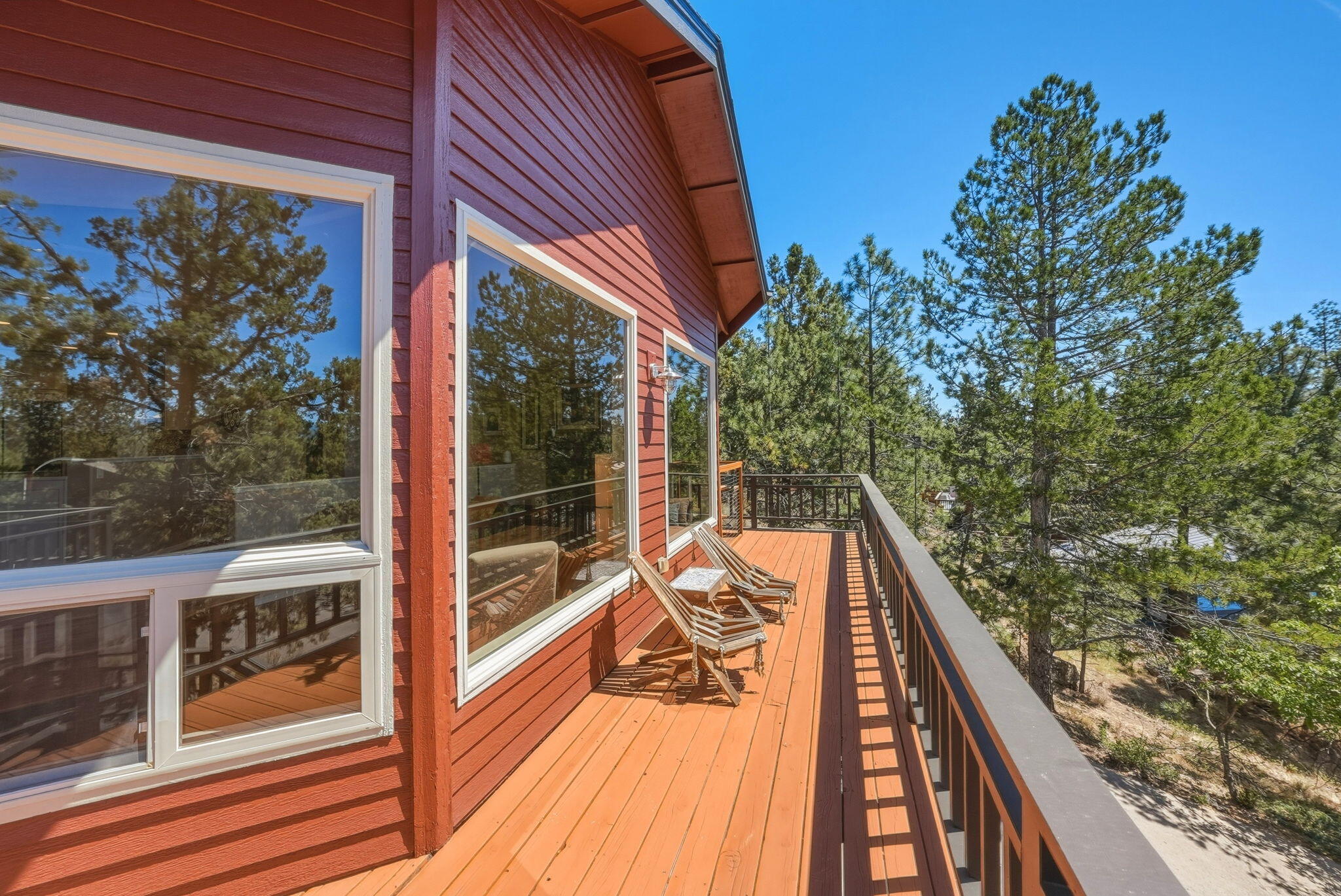 2068 NW Cascade View Drive