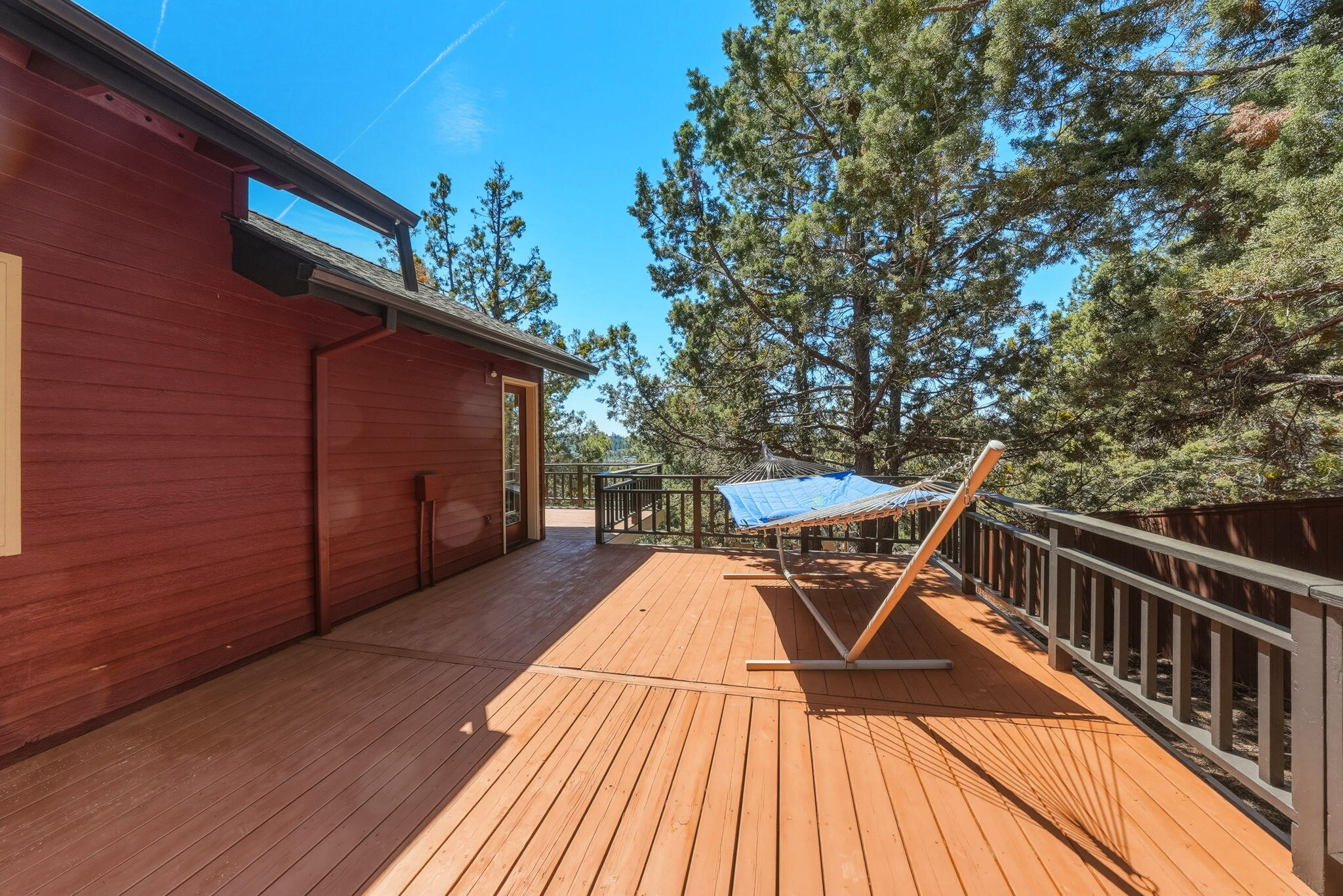 2068 NW Cascade View Drive