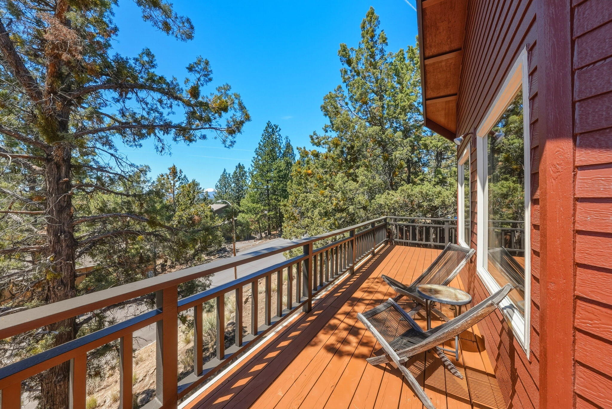 2068 NW Cascade View Drive