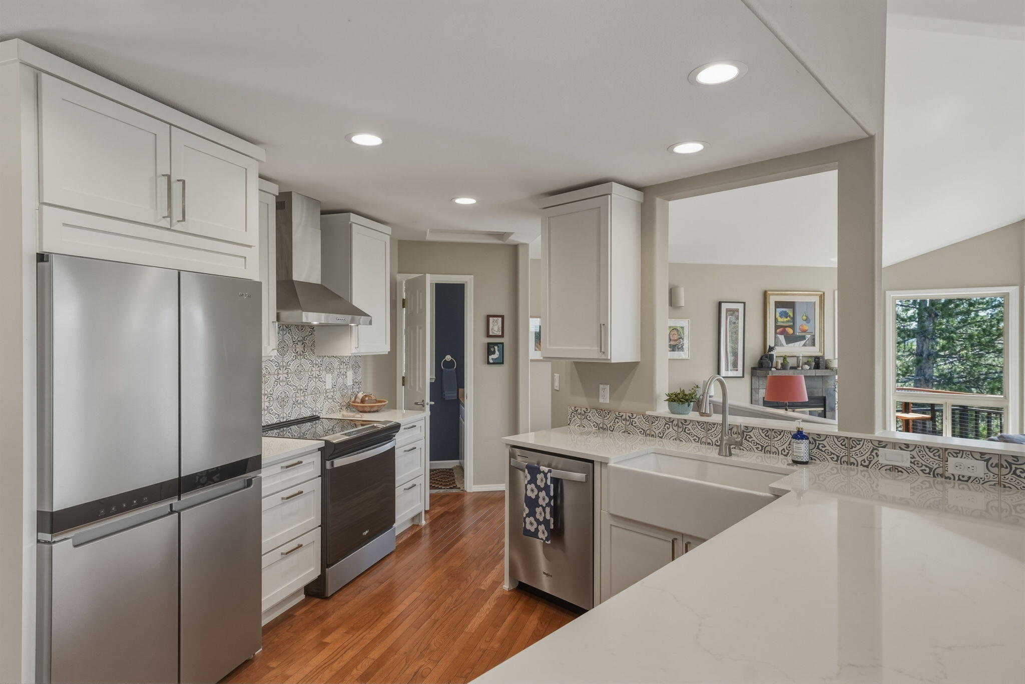 2068 NW Cascade View Drive