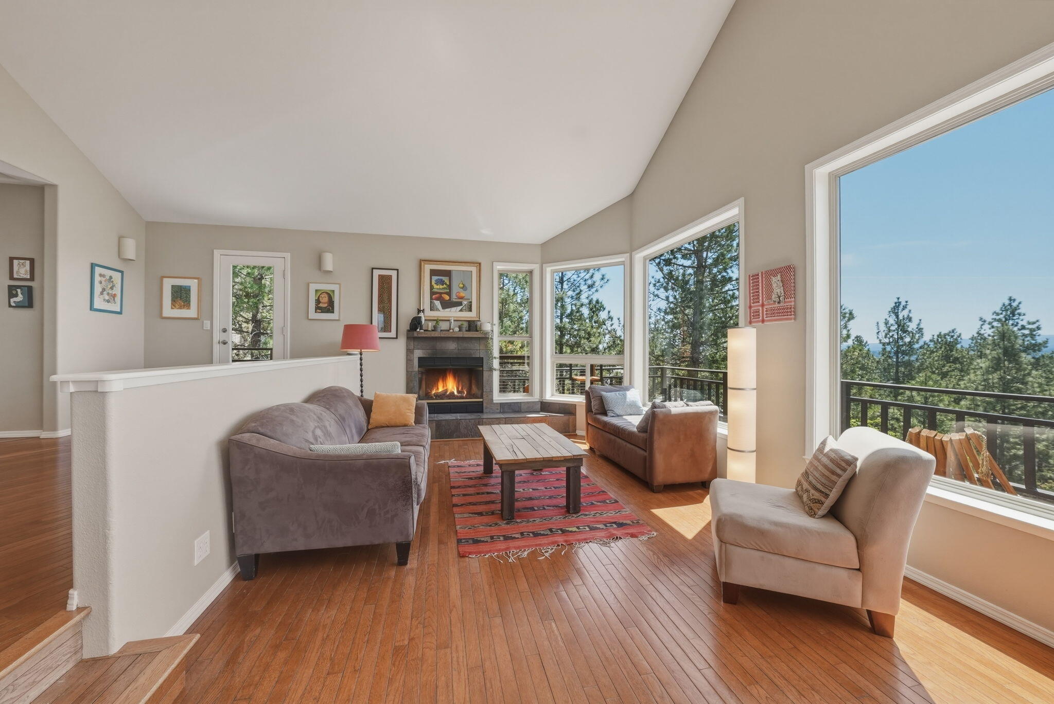 2068 NW Cascade View Drive