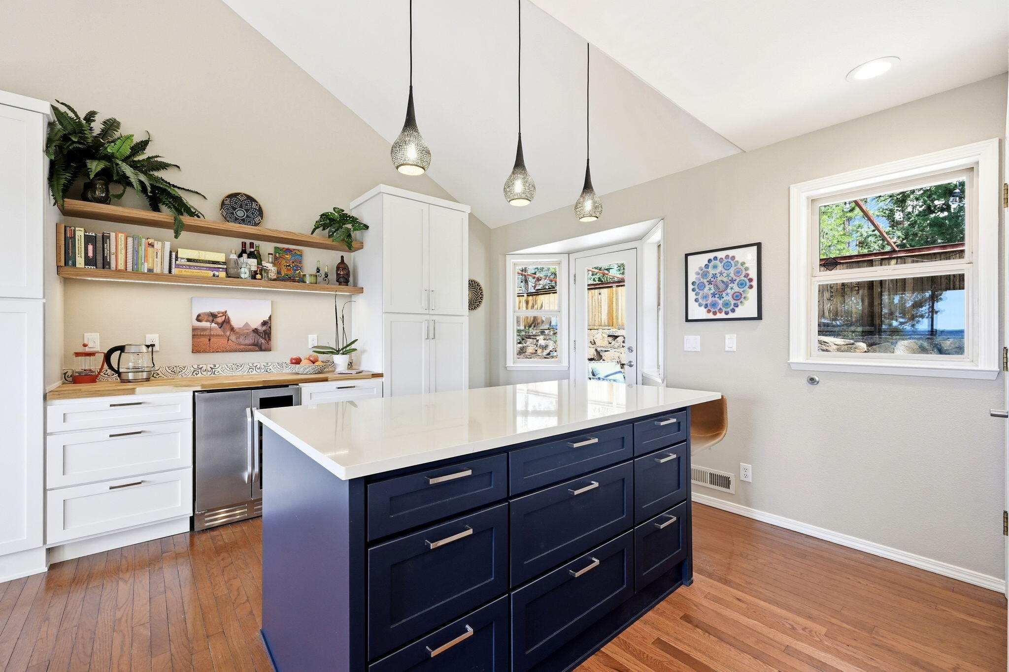 2068 NW Cascade View Drive