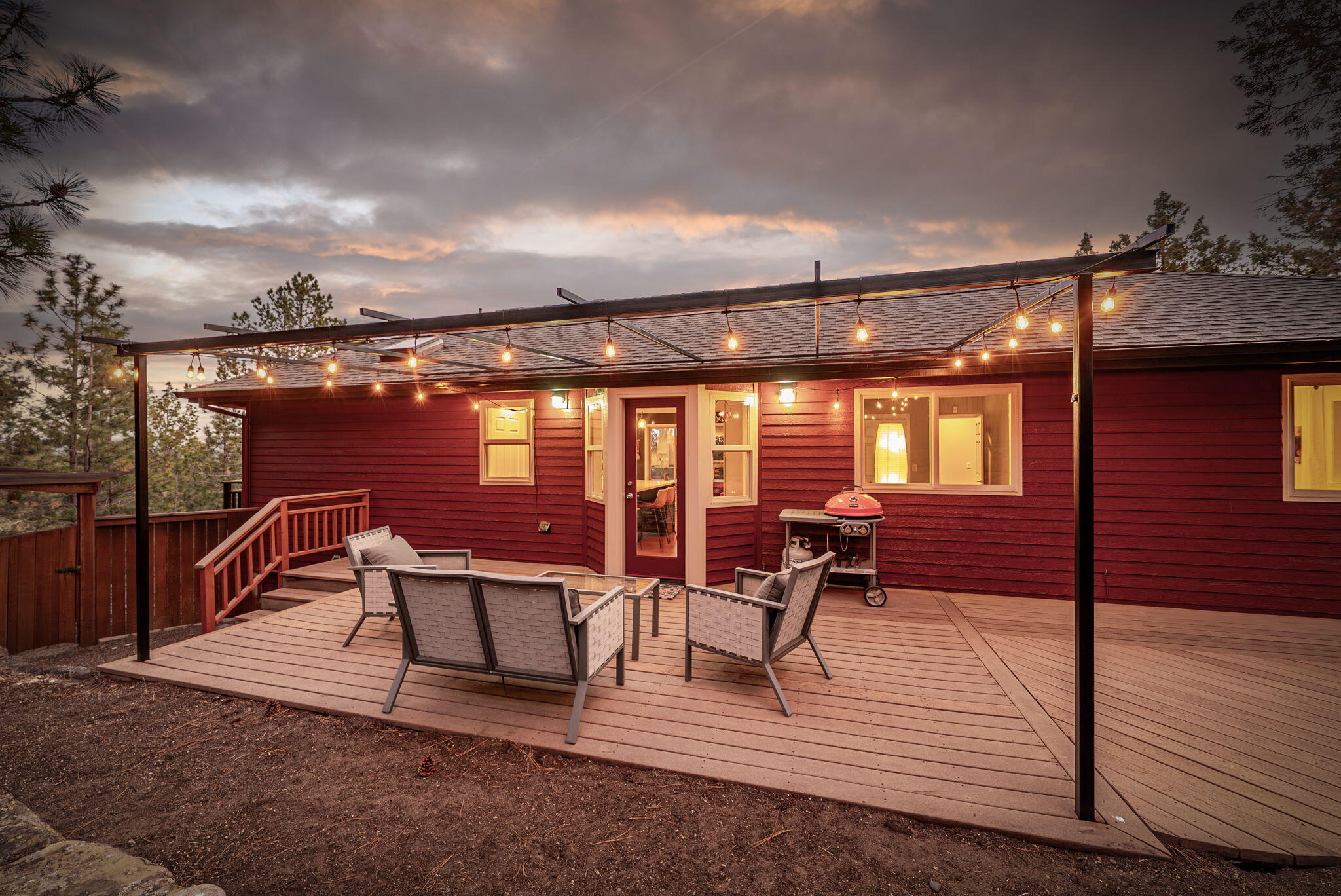 2068 NW Cascade View Drive
