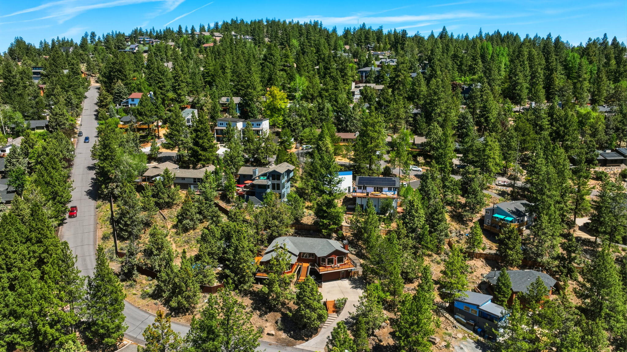 2068 NW Cascade View Drive