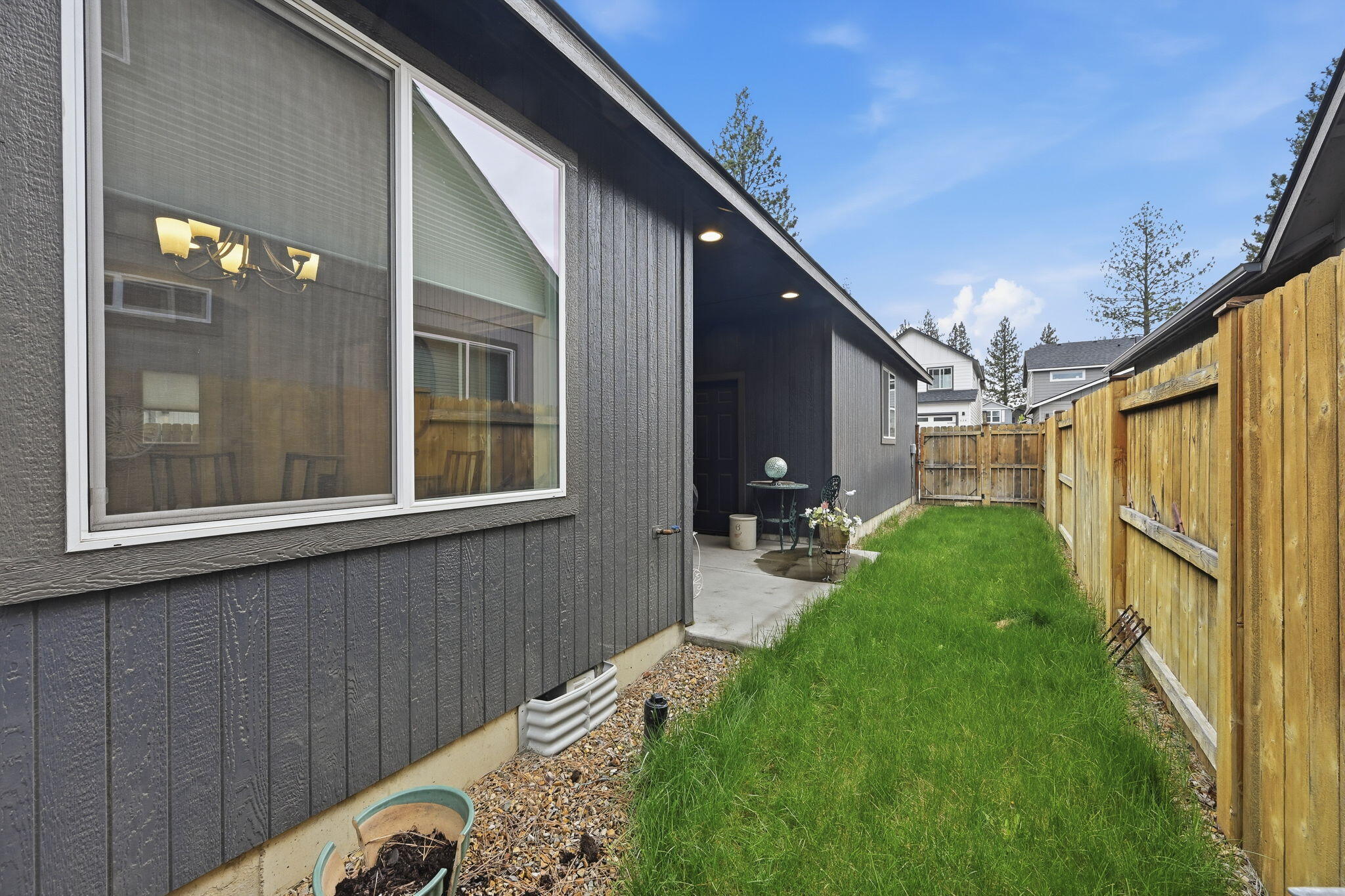 619 N Meadow Lane
