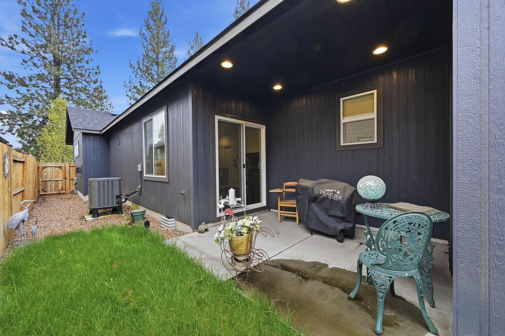 619 N Meadow Lane
