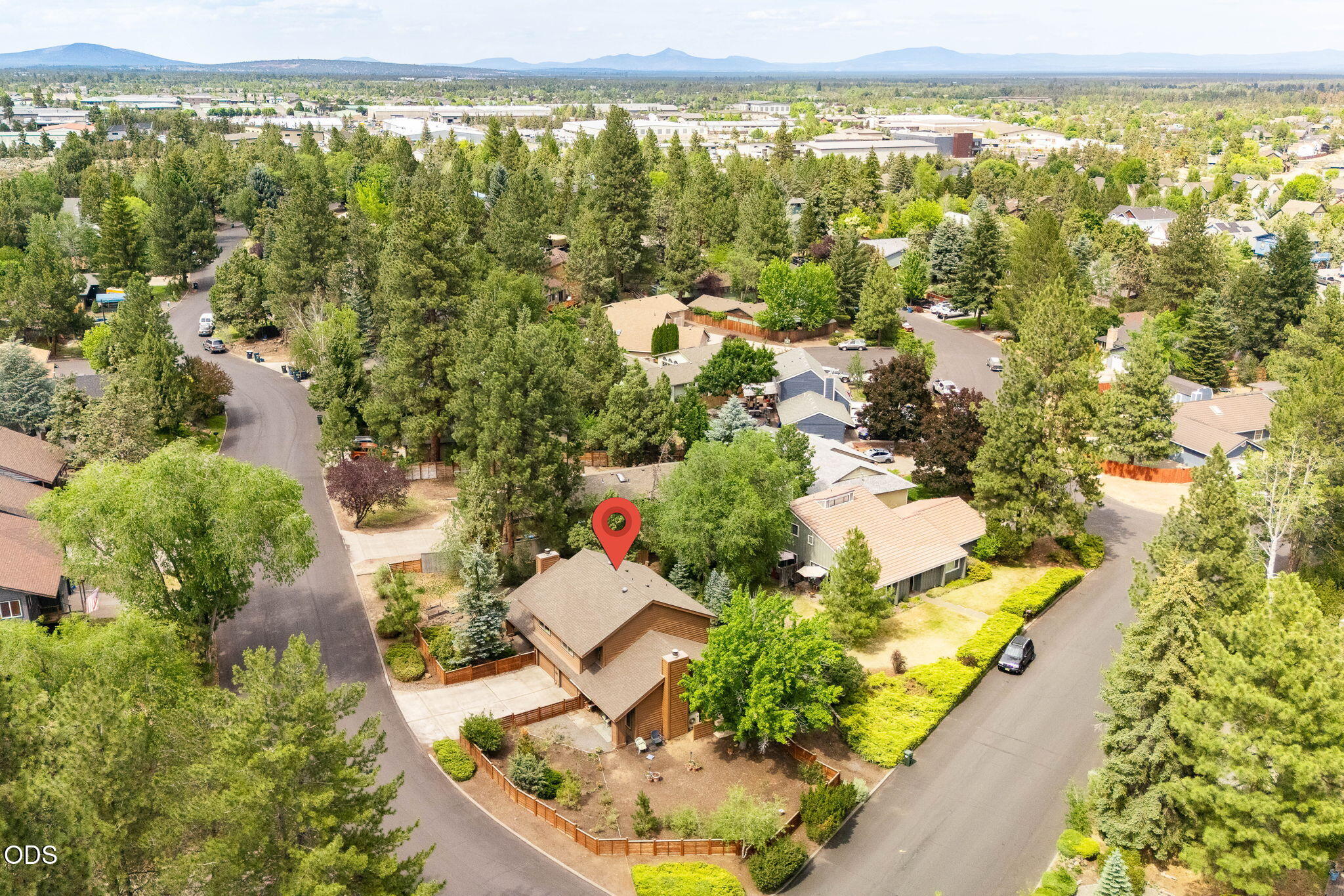 2806 NE Lotno Drive