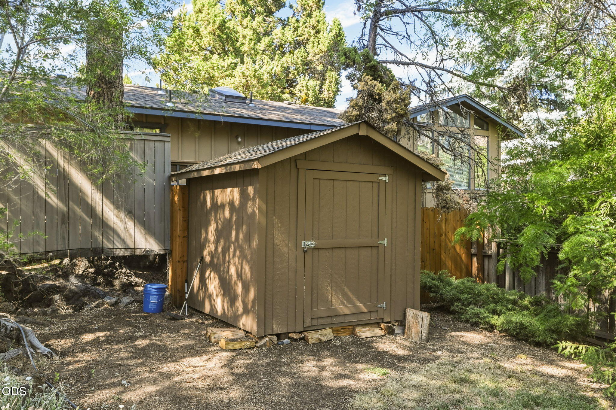 2806 NE Lotno Drive
