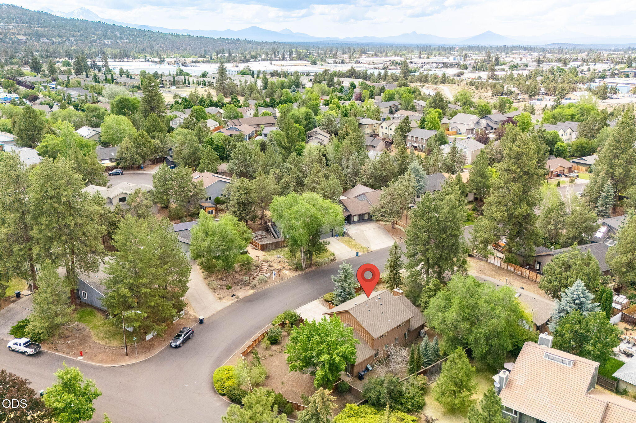2806 NE Lotno Drive