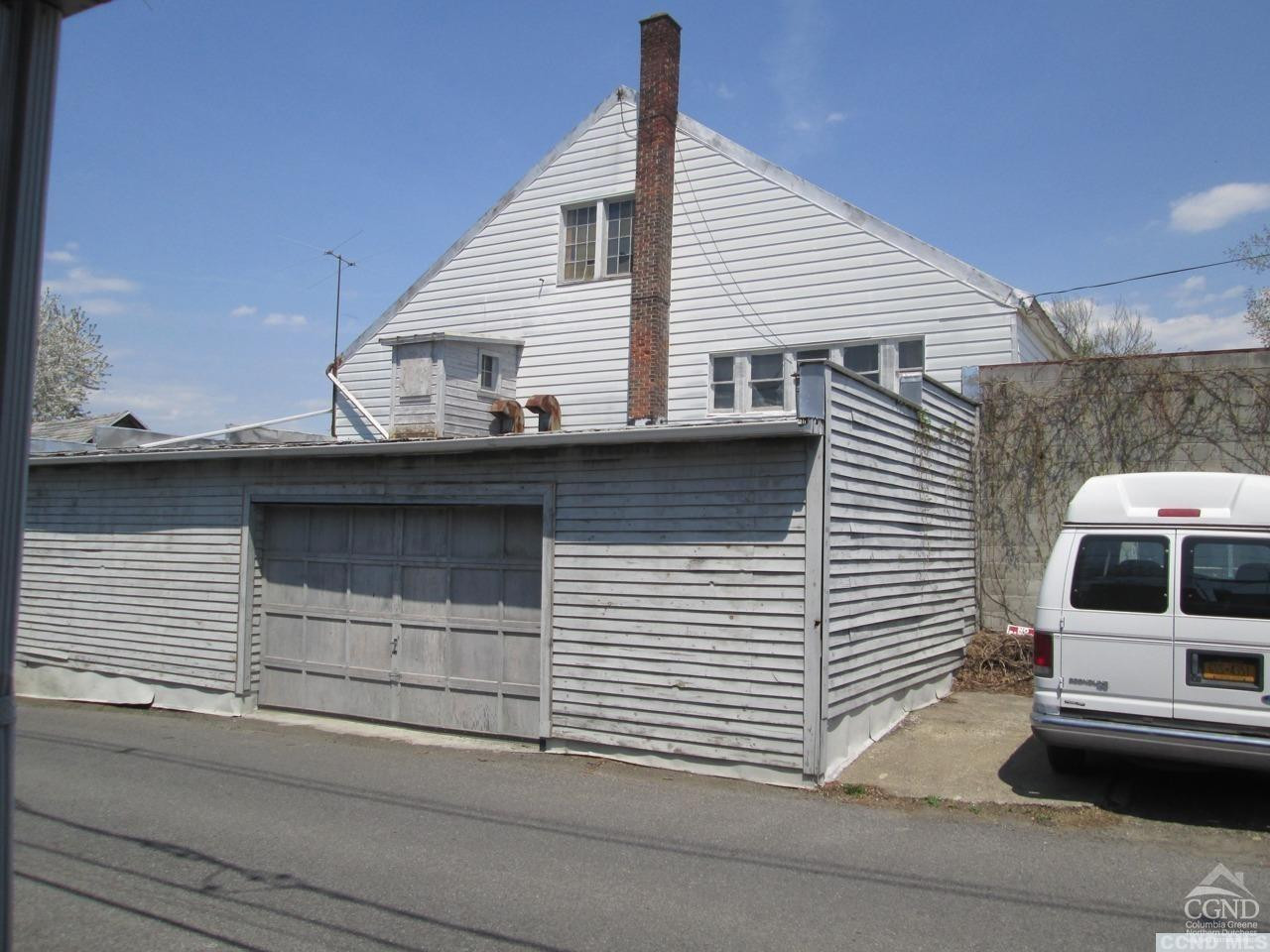 513 - 515 Columbia Street