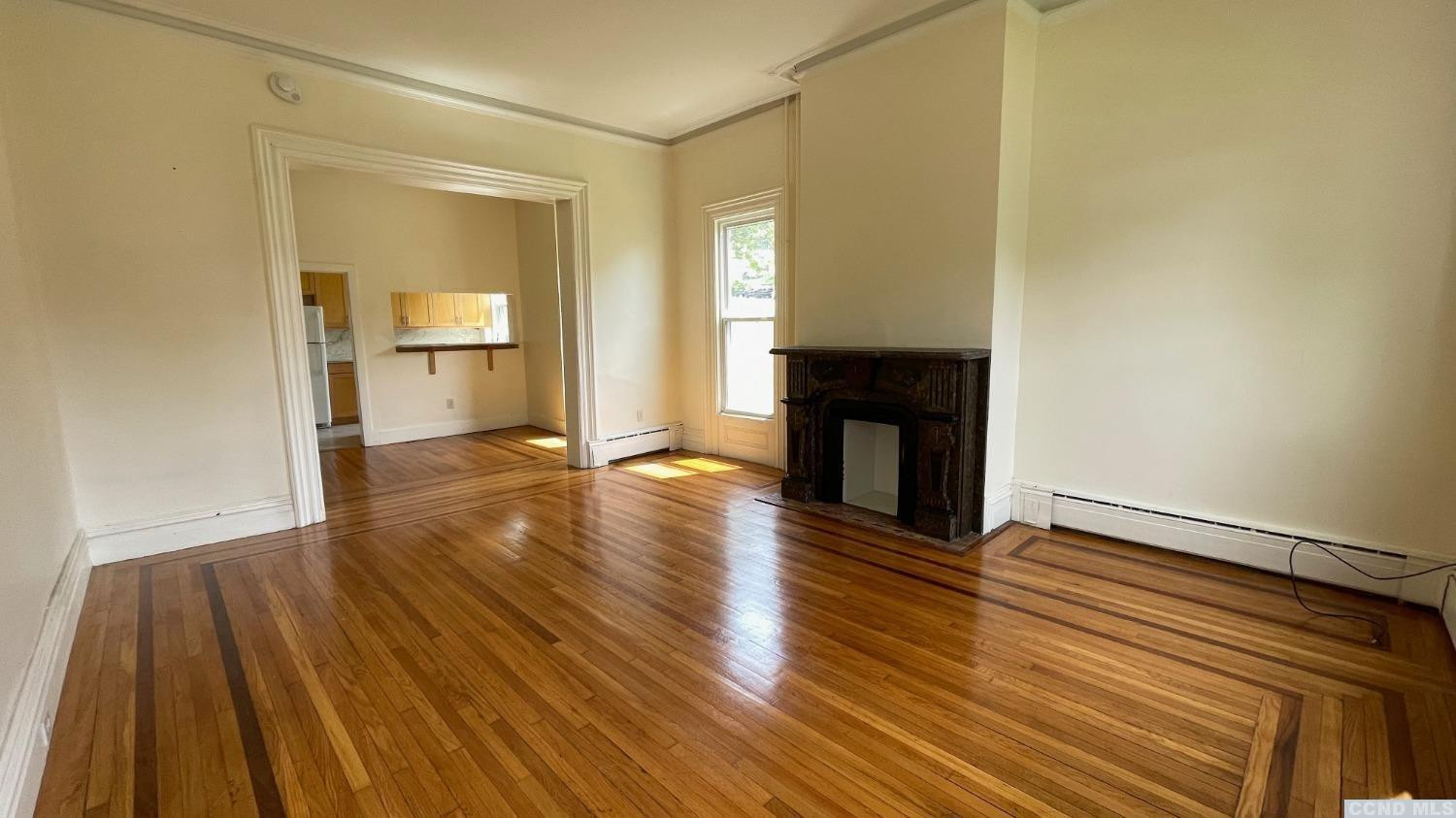 834 Warren Street, 1