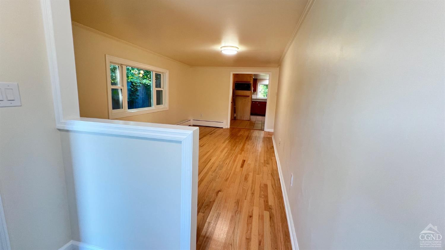 10 Lakeside Drive