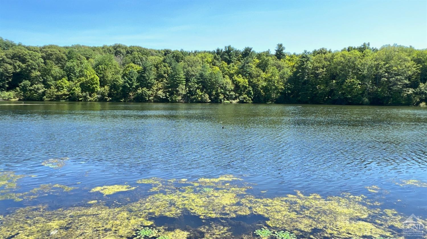 10 Lakeside Drive