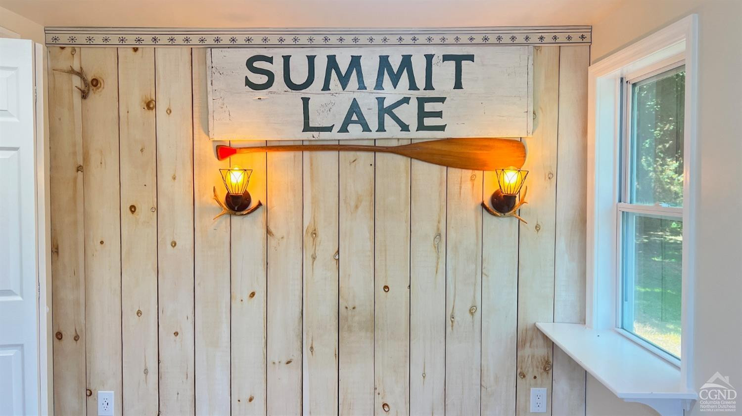 10 Lakeside Drive
