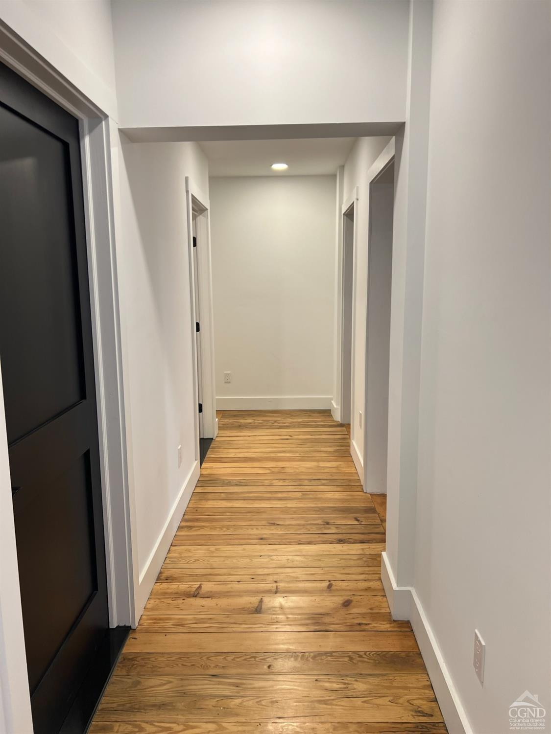 406 Main Street, 1E