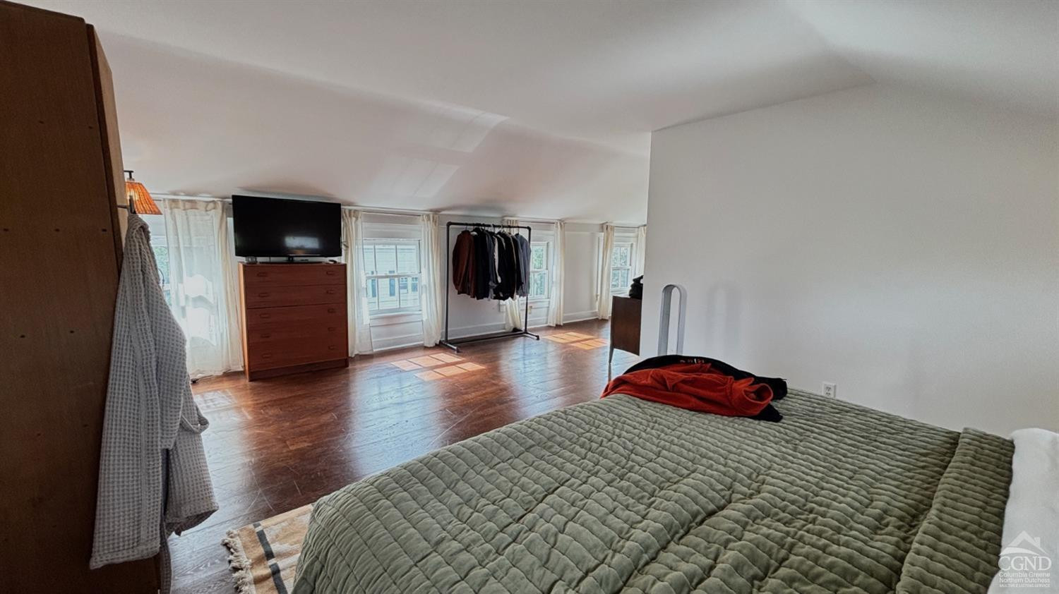234 Warren Street, Apt-E