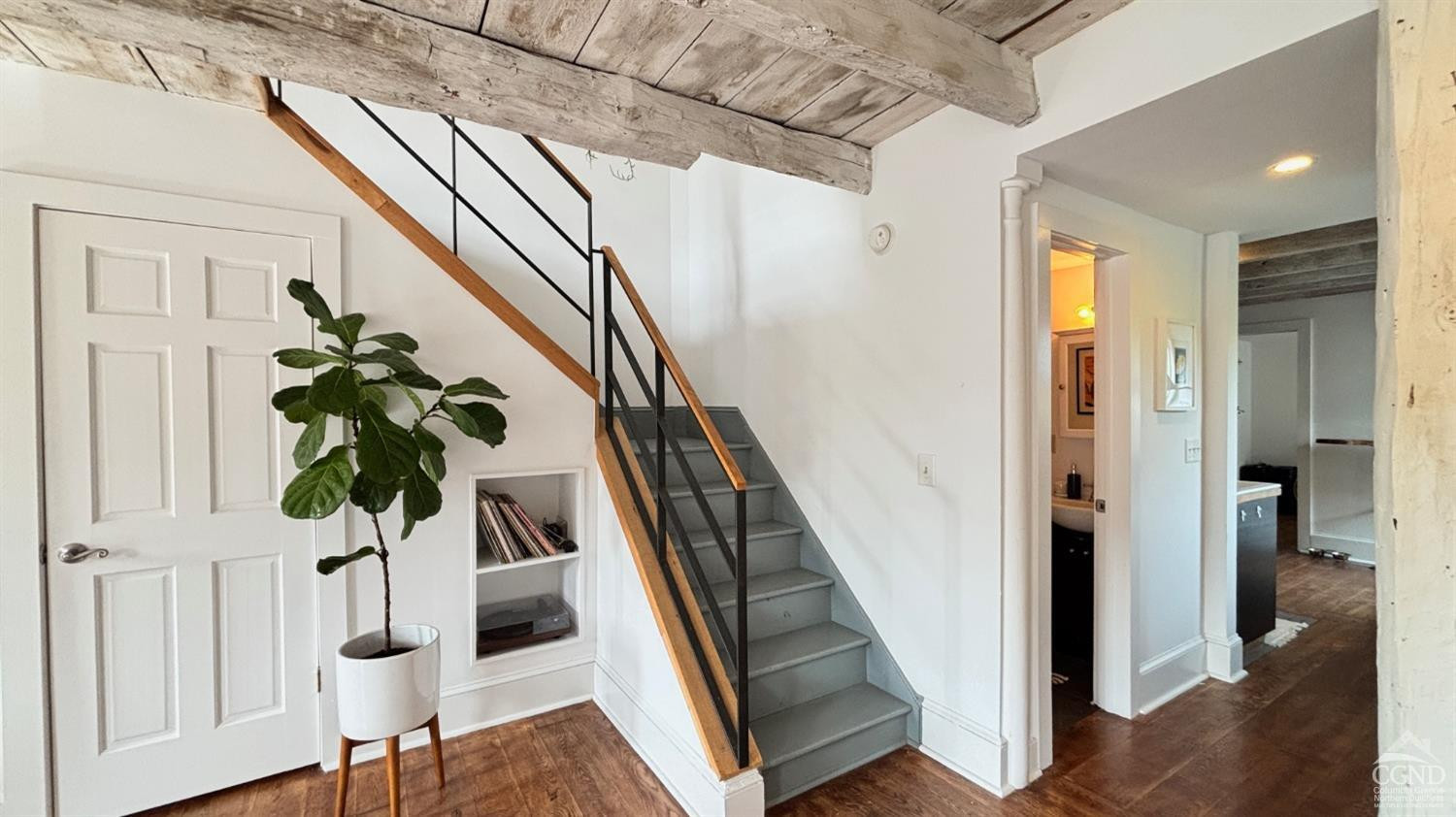 234 Warren Street, Apt-E