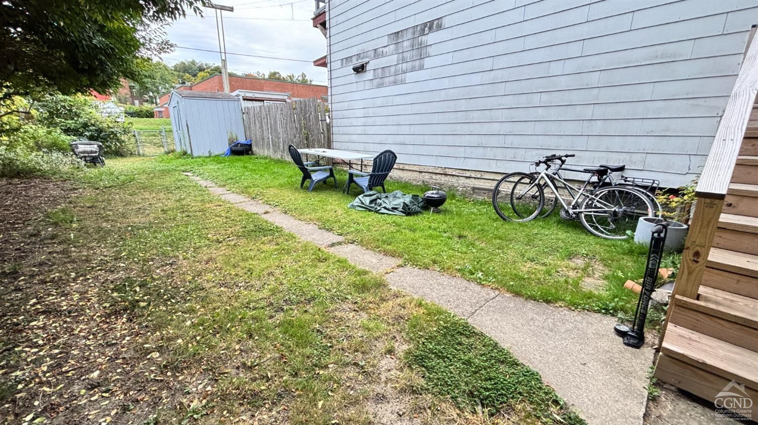 30 8th Street, 1