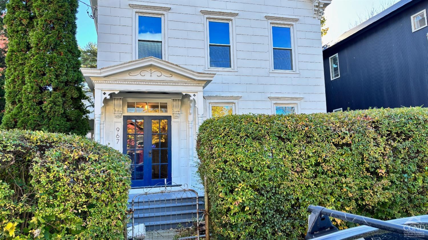 967 Columbia Street