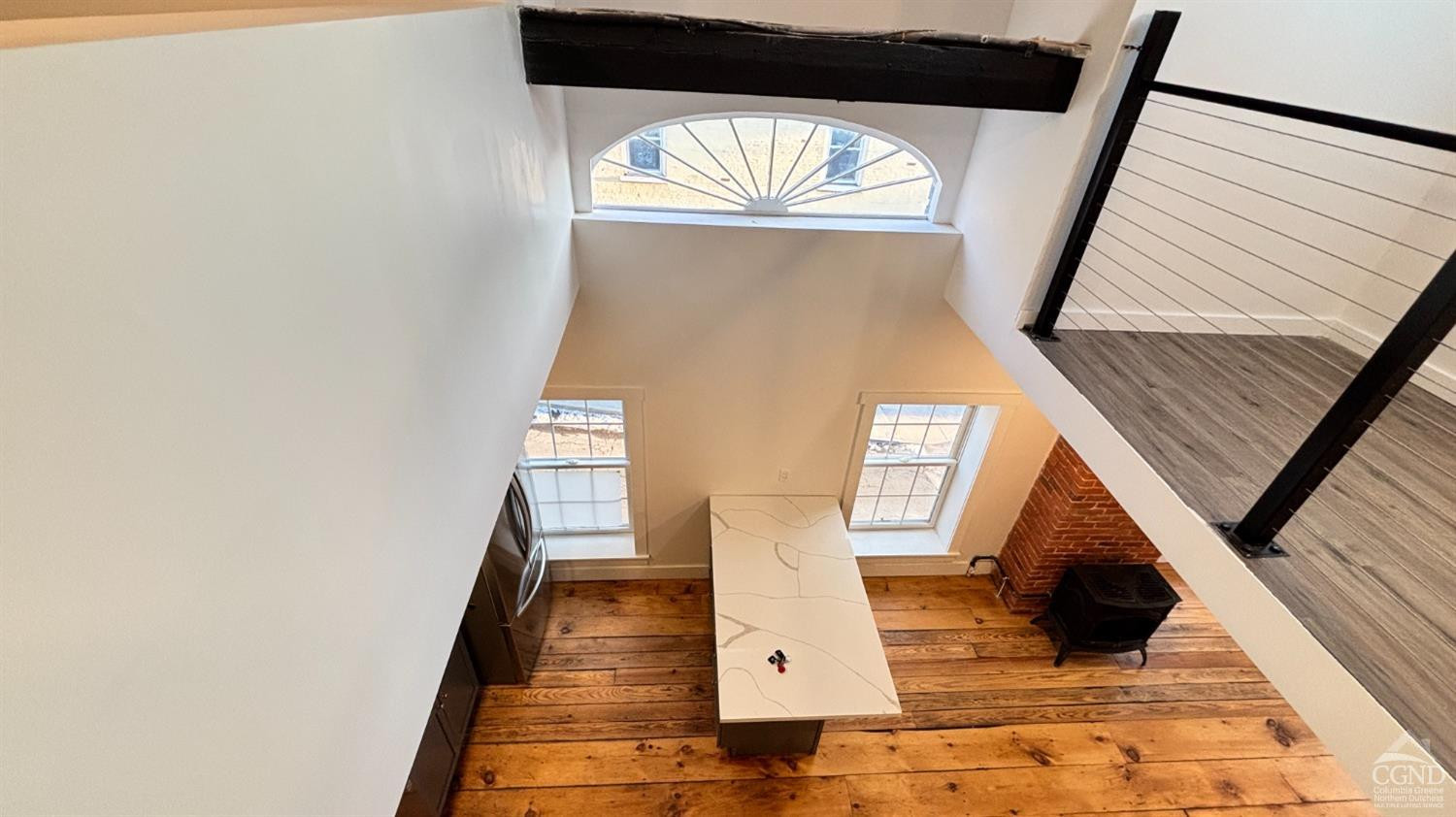 406 Main Street, 2W