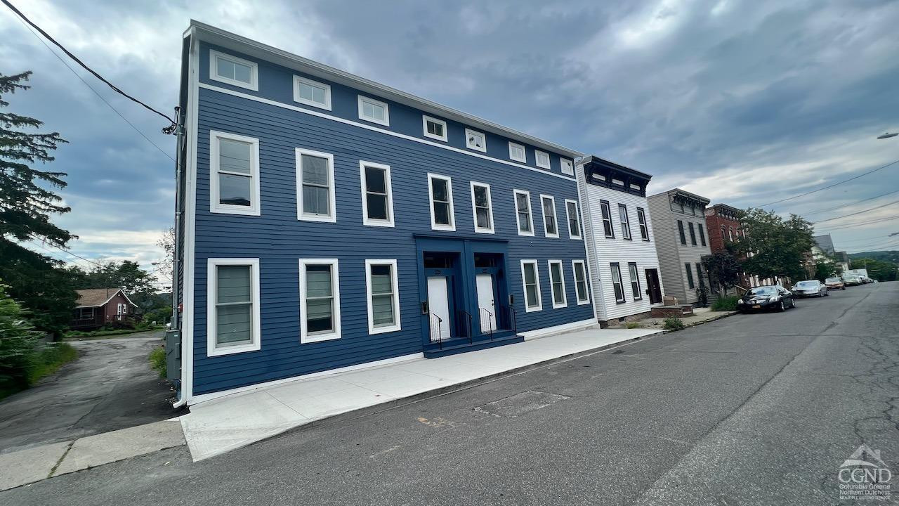 223 Allen Street, 2