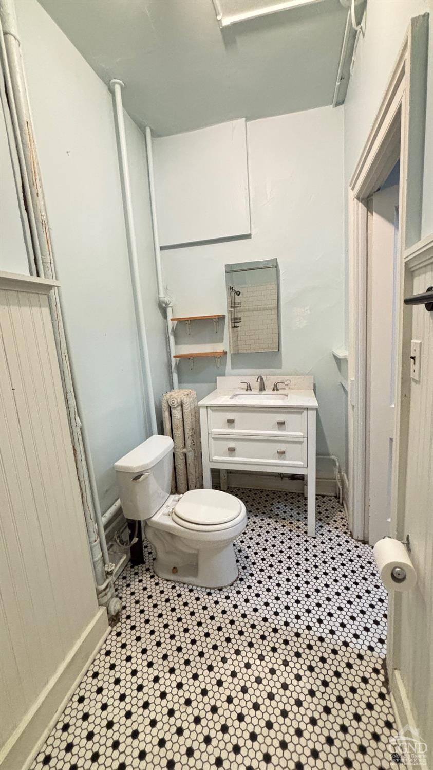 612 Warren Street, 1