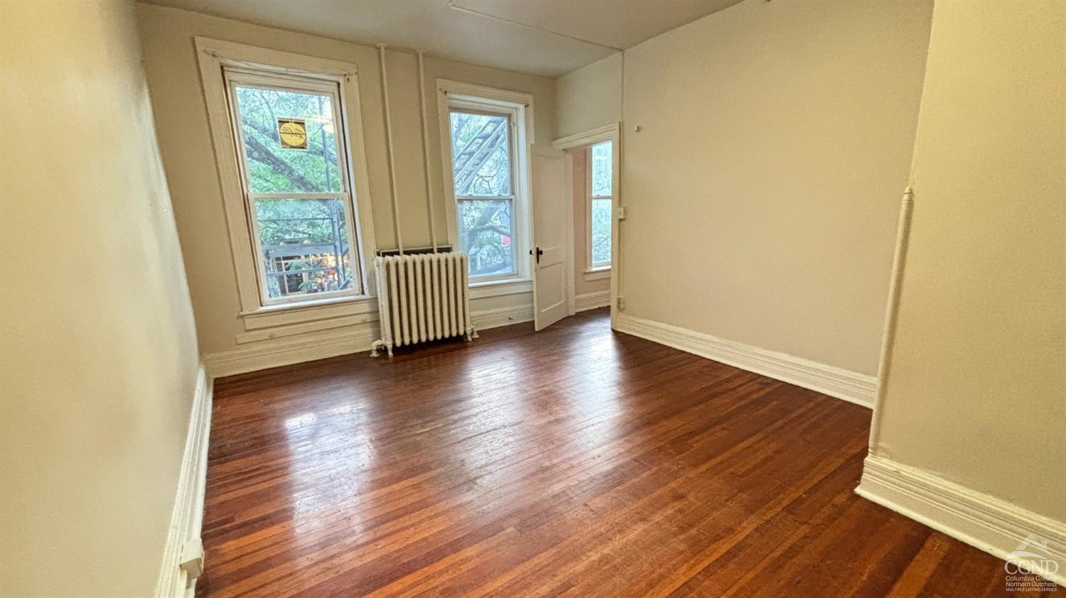 612 Warren Street, 1