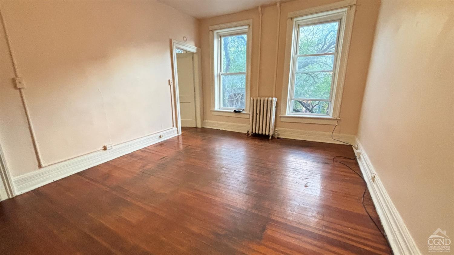 612 Warren Street, 1