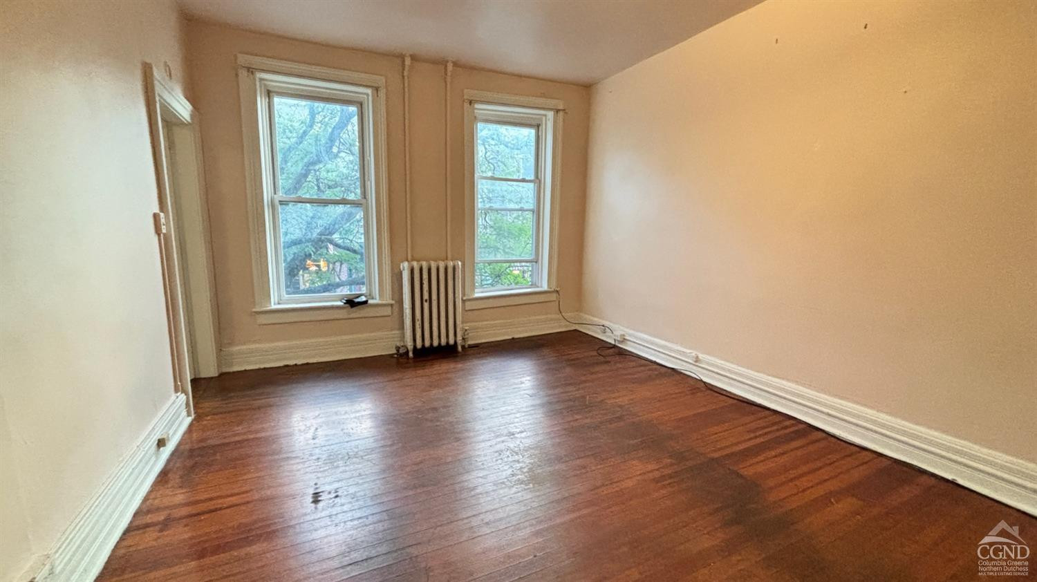 612 Warren Street, 1