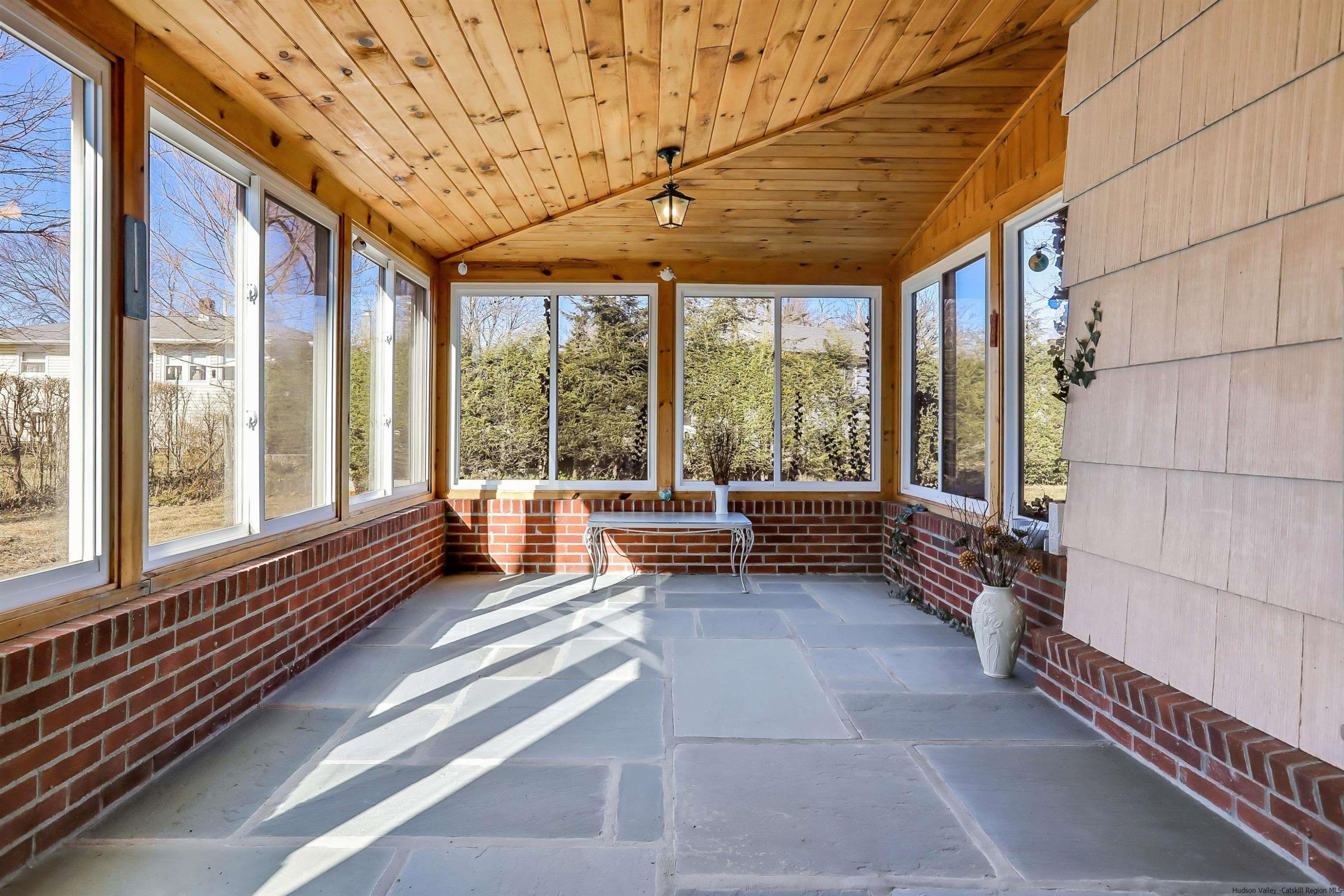 20 Mountain View