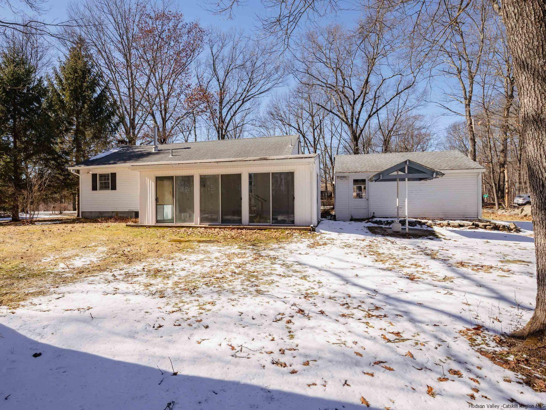182 N Putt Corners