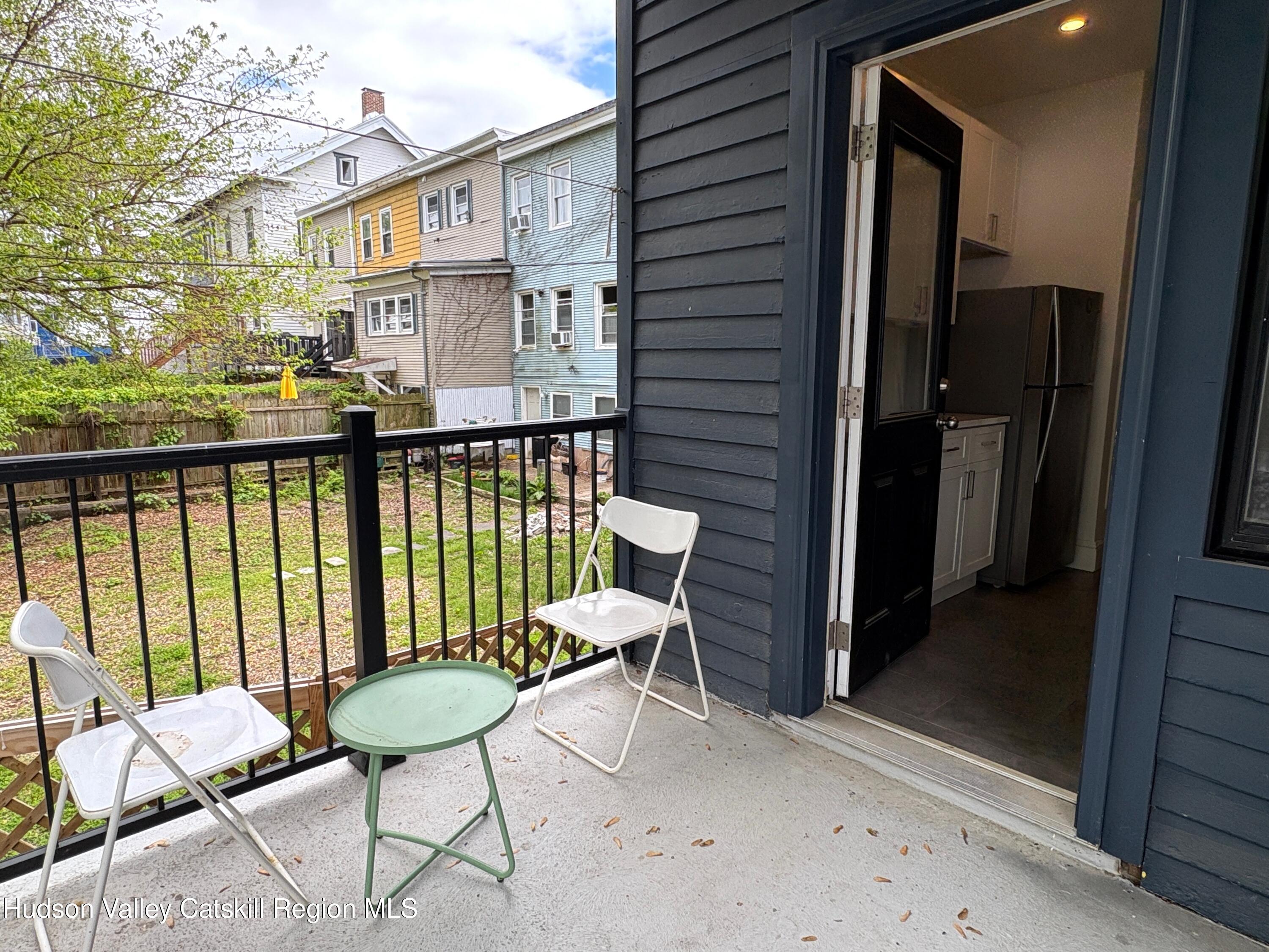 514 State Street, bet 5th and 6th Streets Unit: #2