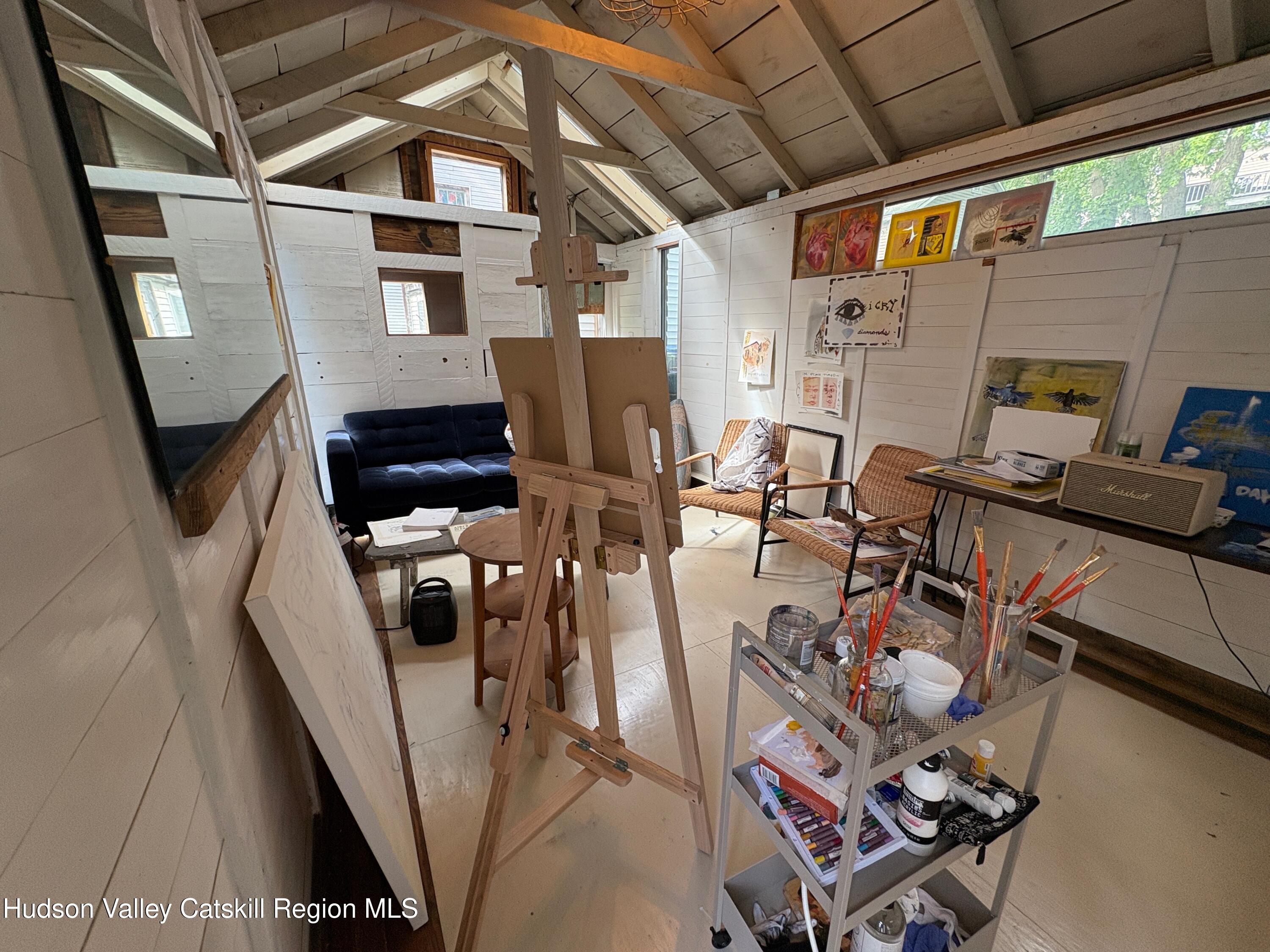 514 State Street, bet 5th and 6th Streets Unit: #2