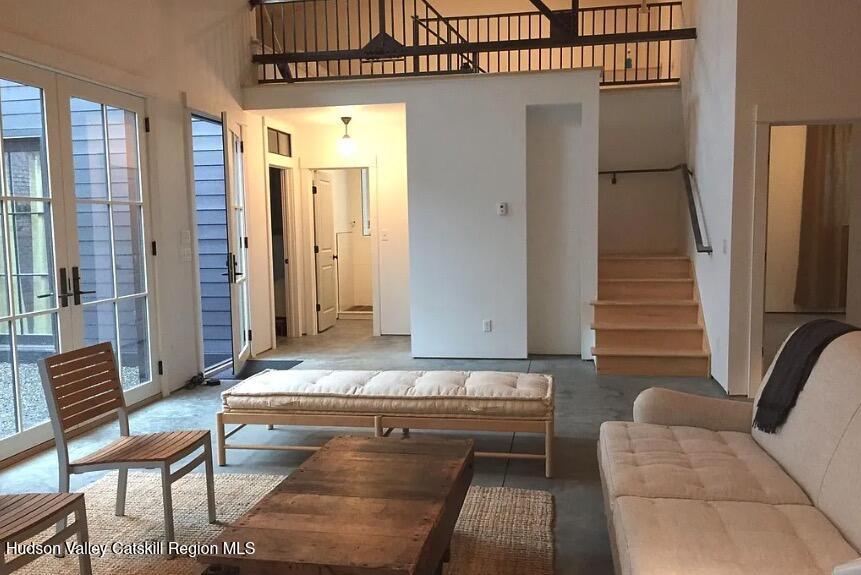 747-1/2 Columbia Street, Behind L'il Deb's Oasis Unit: #2