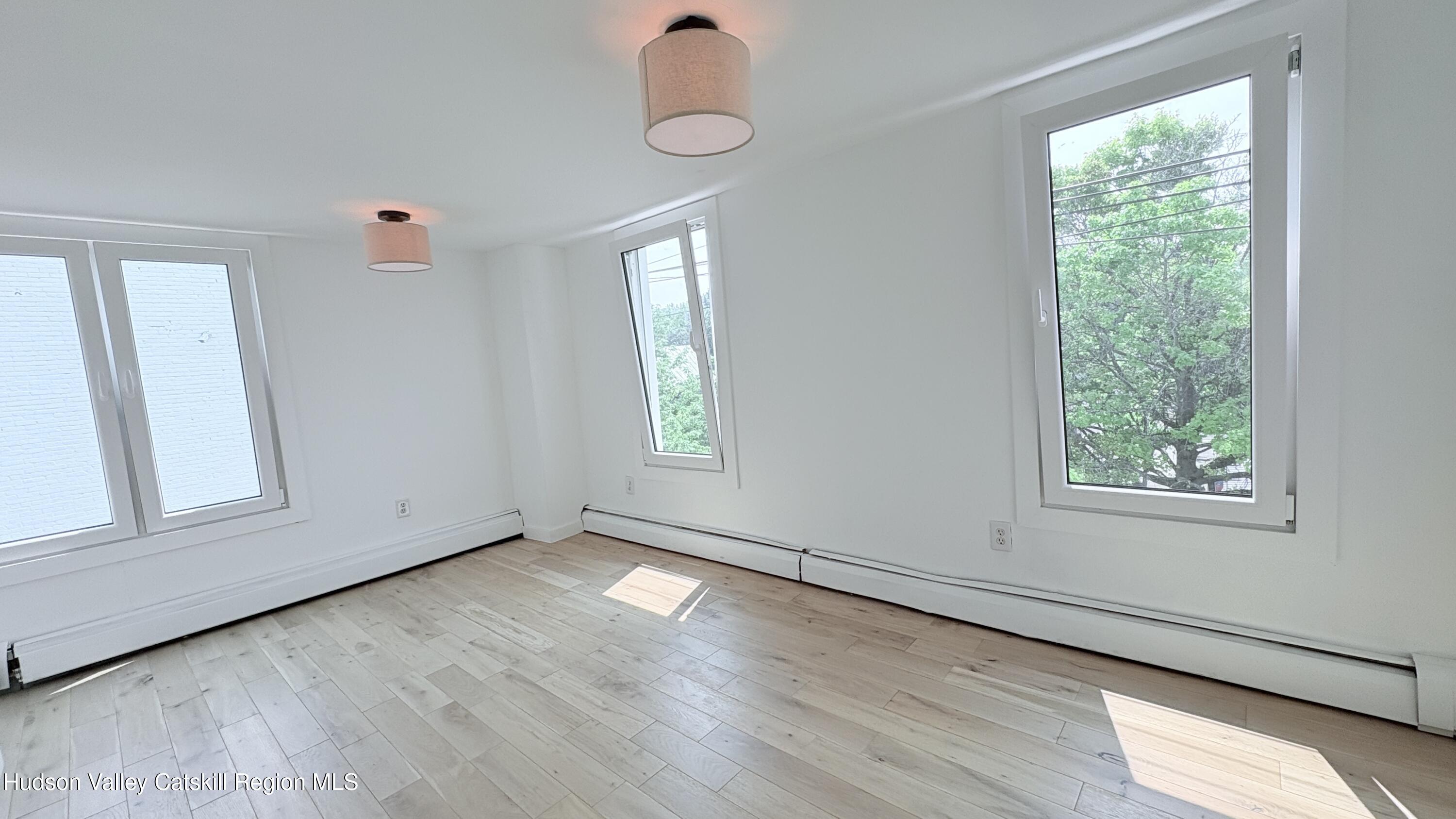 725 Warren Street, bet Park Place and 8th St Unit: #10