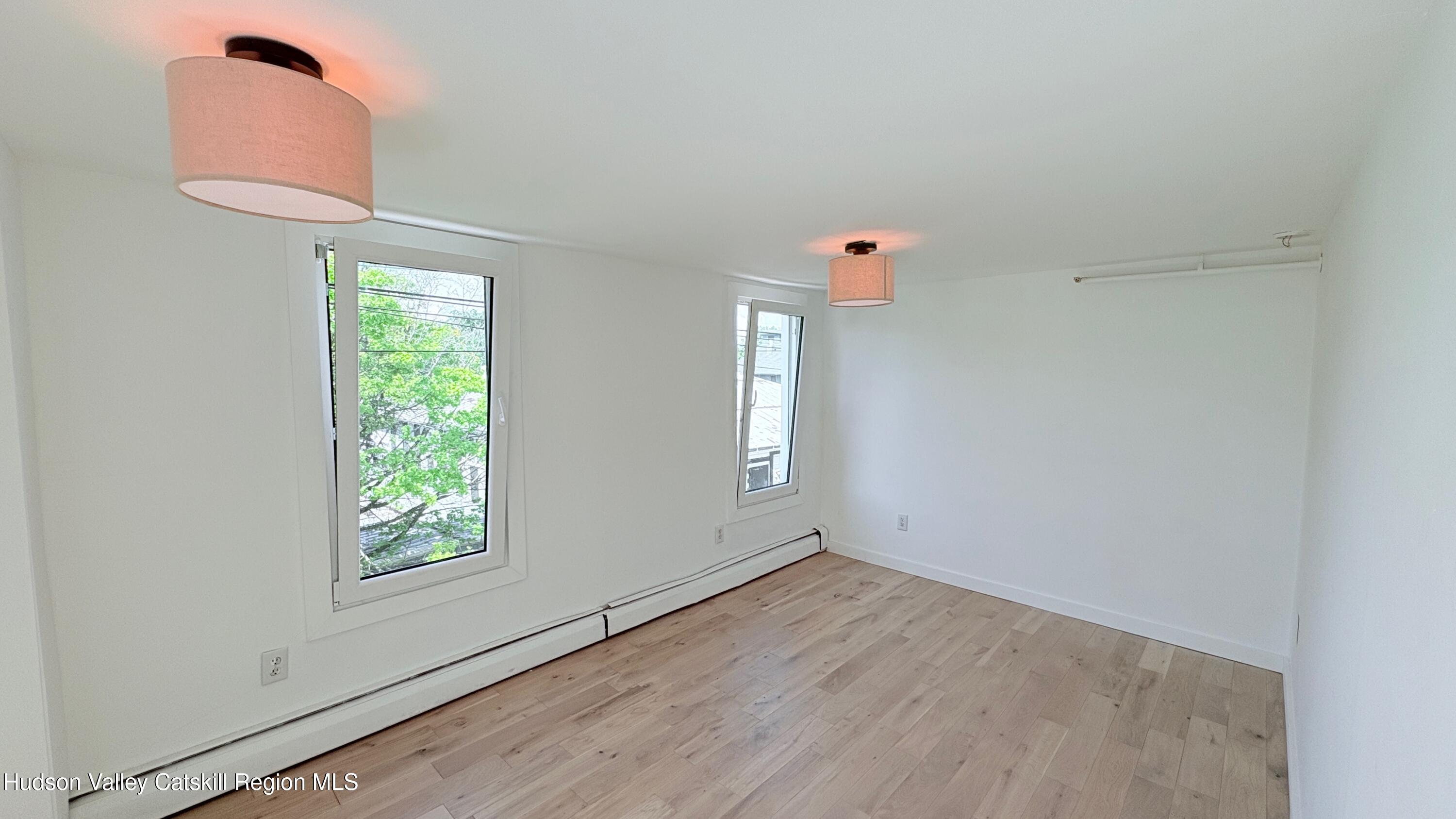 725 Warren Street, bet Park Place and 8th St Unit: #10