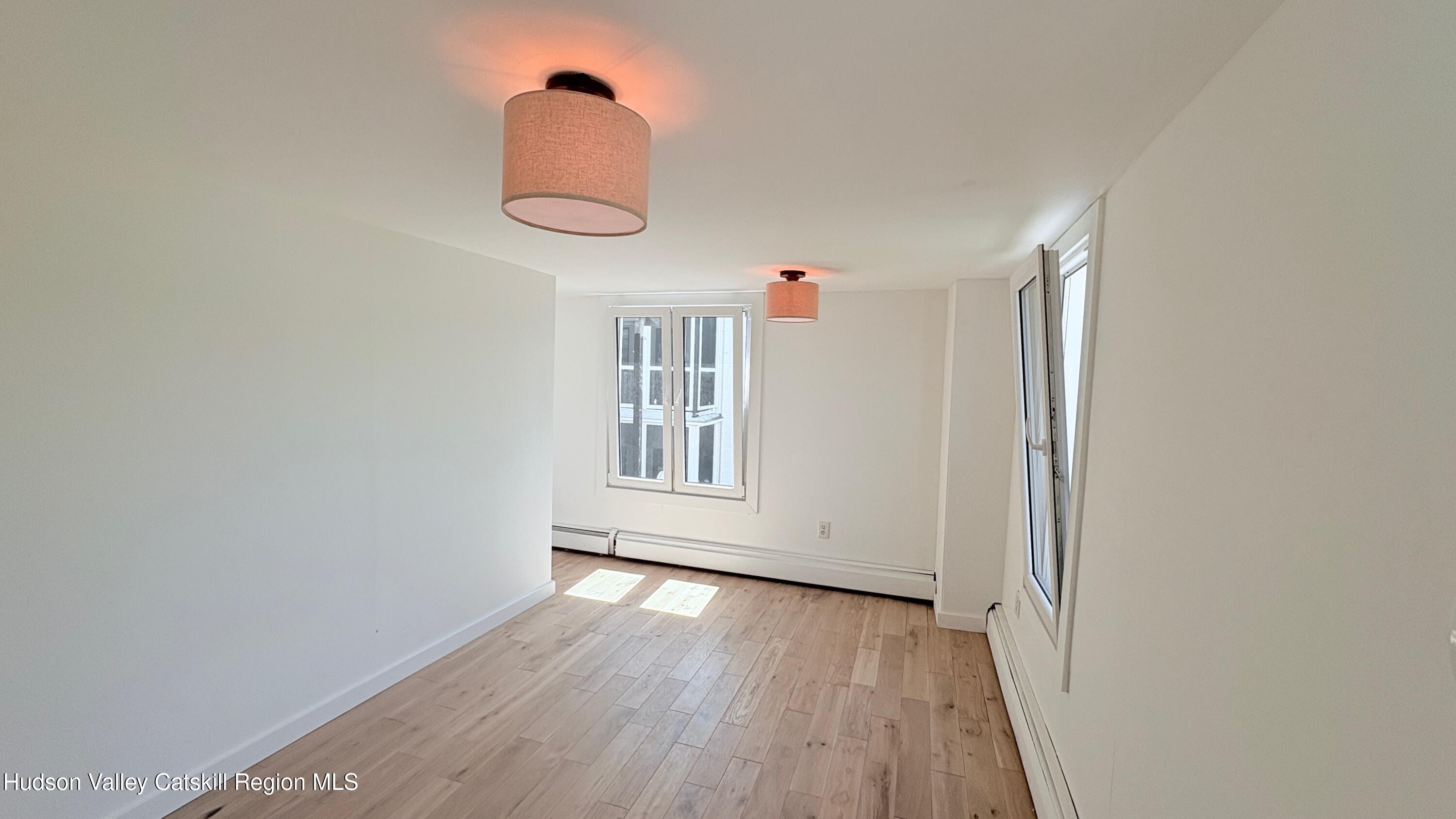 725 Warren Street, bet Park Place and 8th St Unit: #10