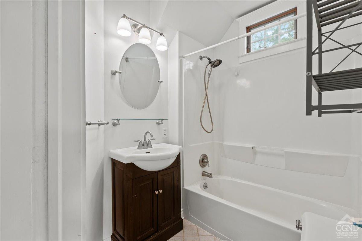9 Greenport Parkway