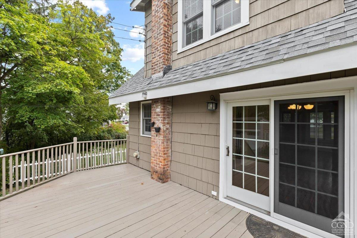 9 Greenport Parkway