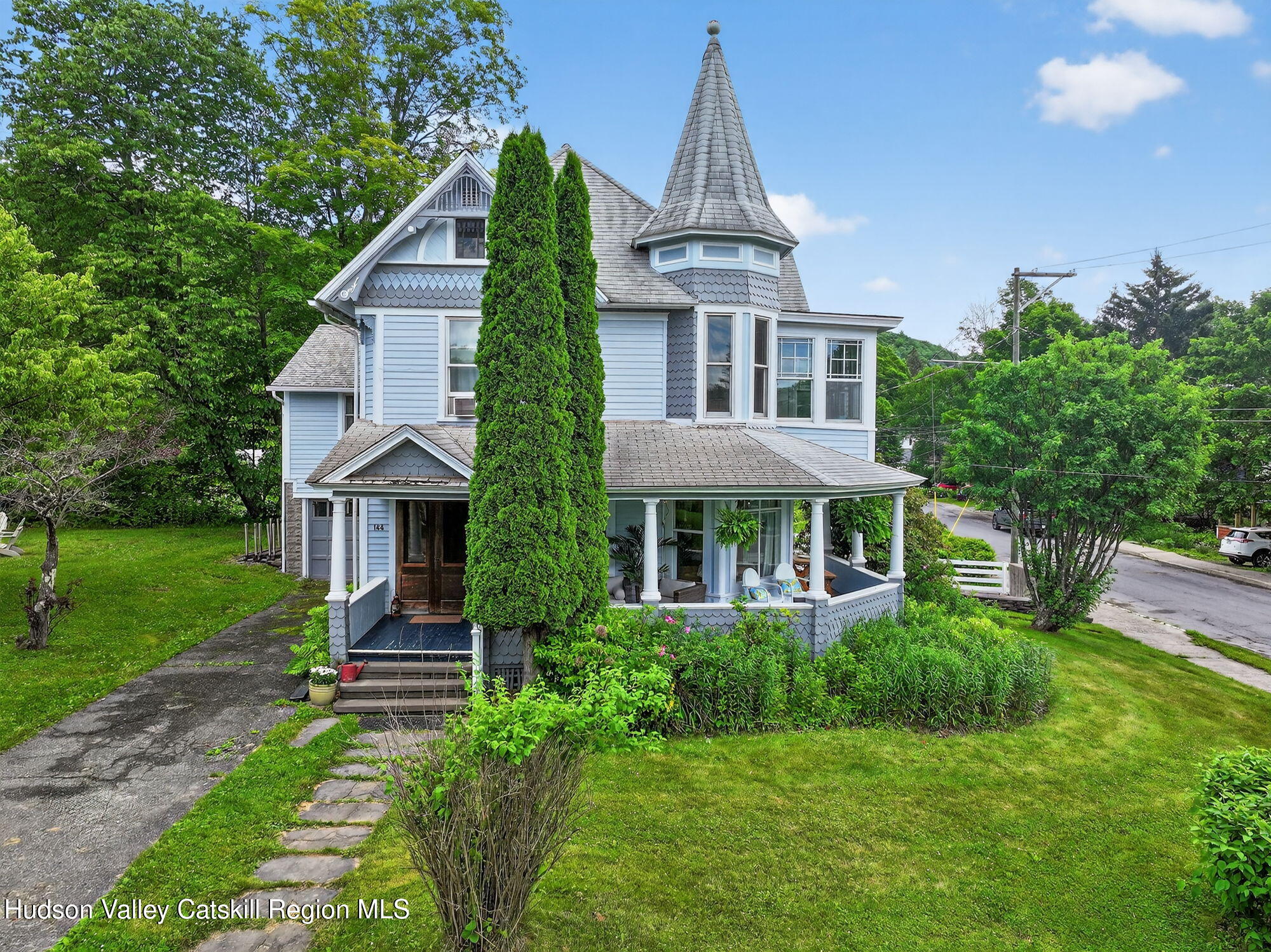 144 Walnut Street