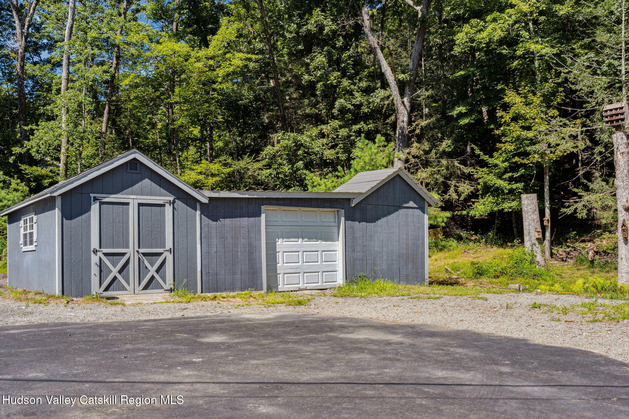 60 Gallis Hill Road